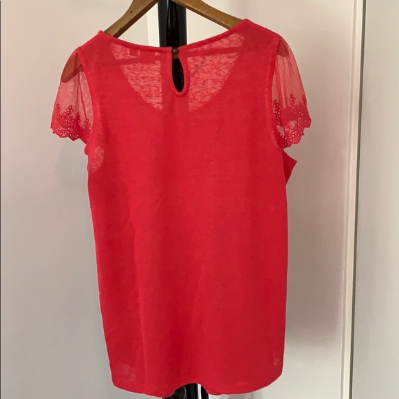 FREE WITH PURCHASE ☀️ Cute pink t-shirt with lace sleeves - Picture 3 of 6